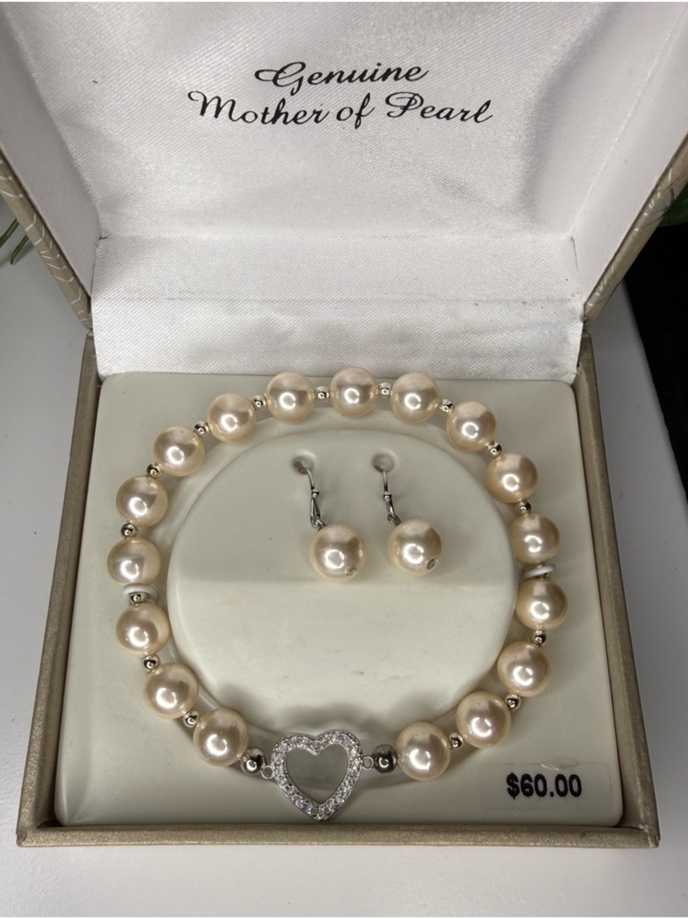 Genuine Mother of Pearl Pearl Bracelet & Earrings Set